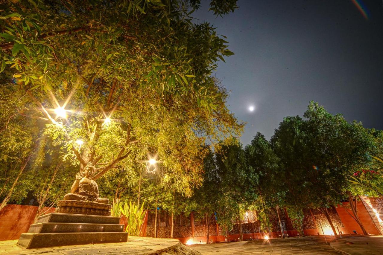 Brown Town Resort & Spa Hyderabad Exterior photo