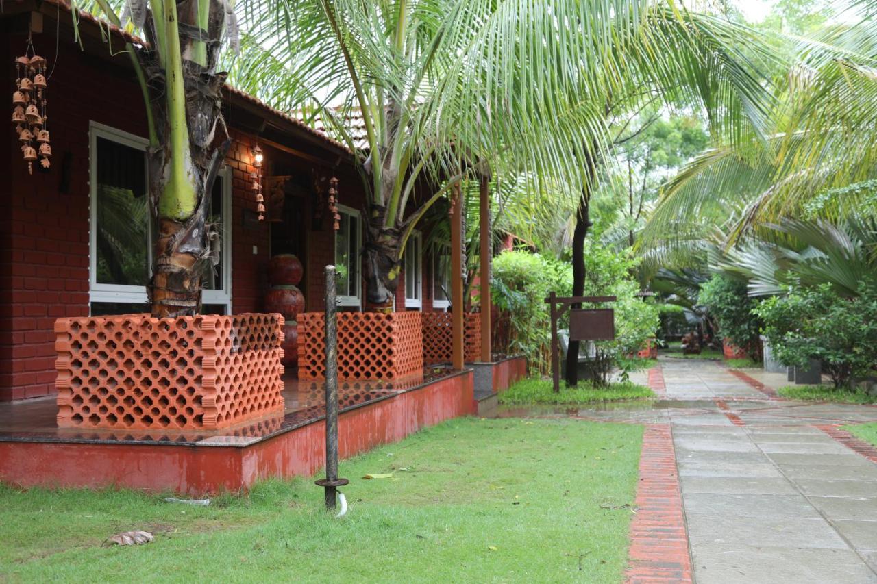 Brown Town Resort & Spa Hyderabad Exterior photo