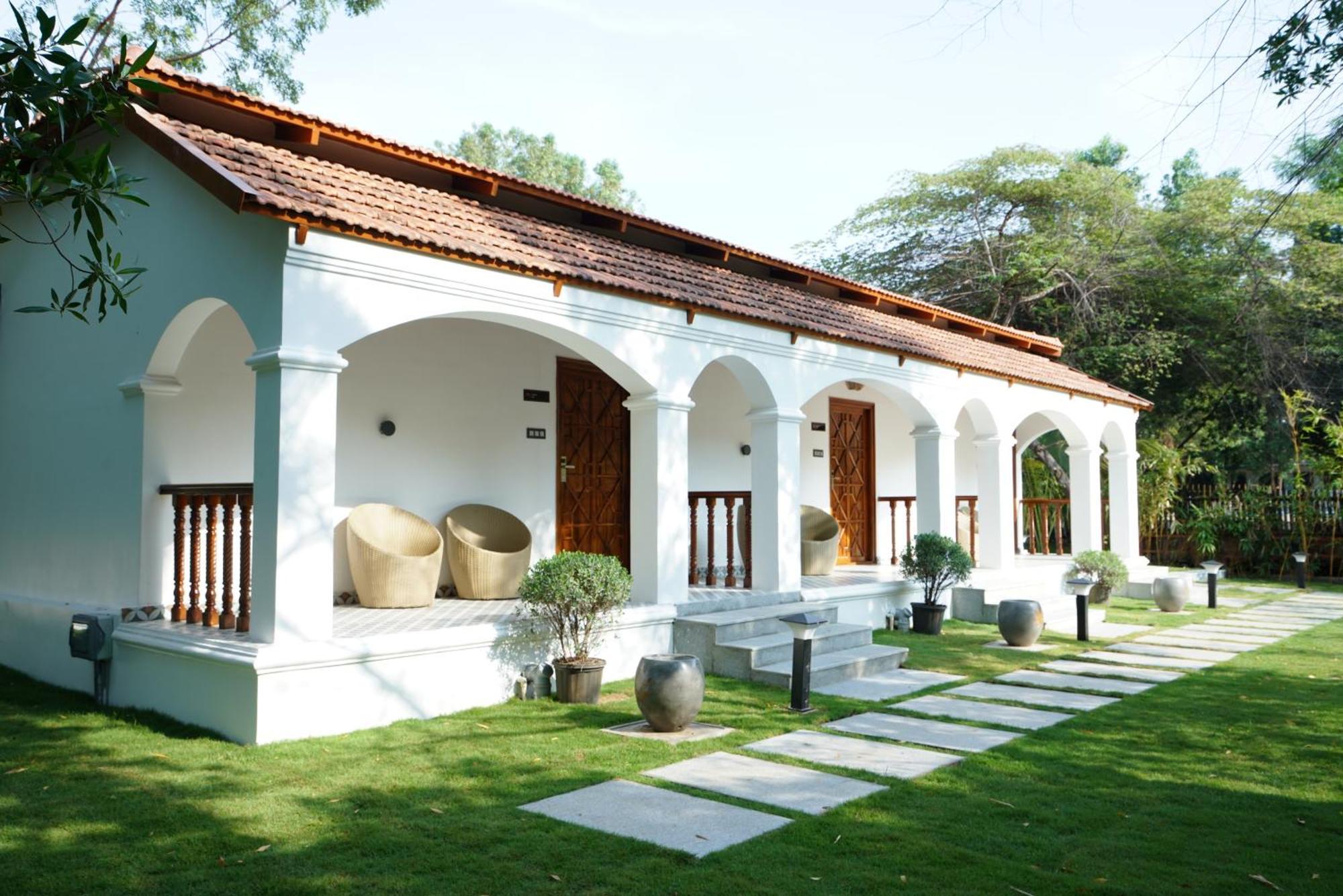 Brown Town Resort & Spa Hyderabad Exterior photo