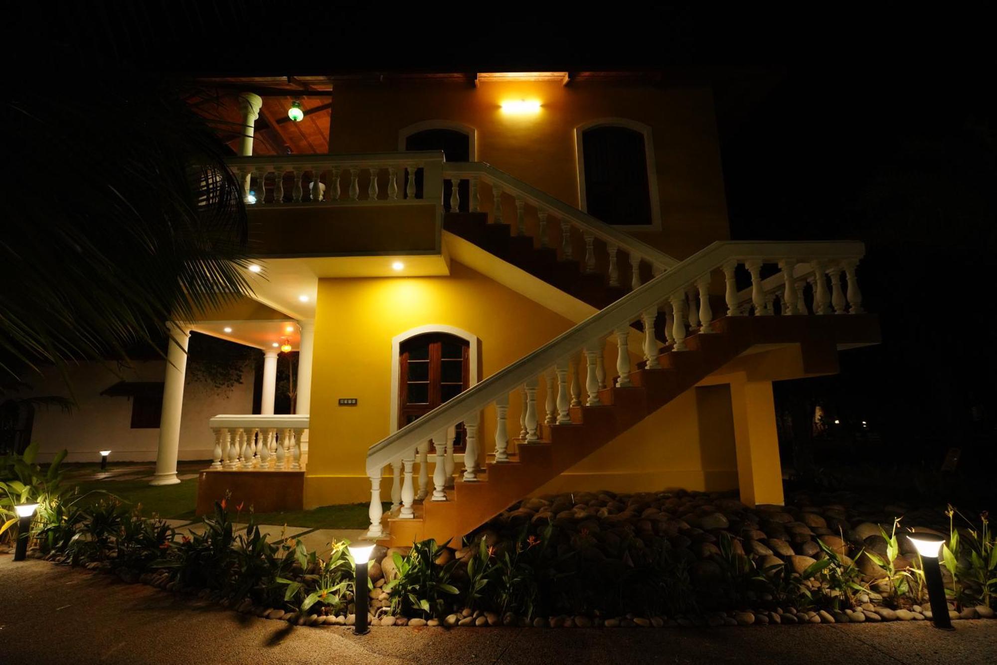 Brown Town Resort & Spa Hyderabad Exterior photo
